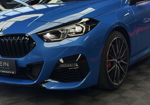 BMW 220, 2023 3
