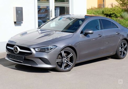 Mercedes-Benz CLA 250, 2022