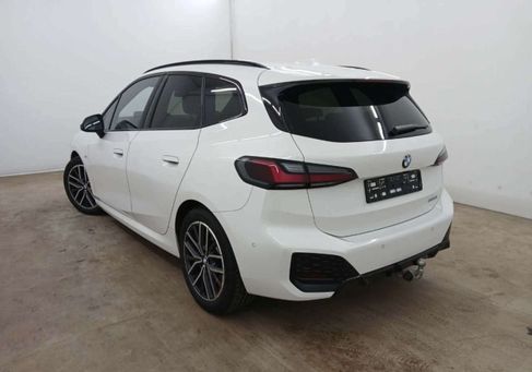 BMW 220, 2025 2
