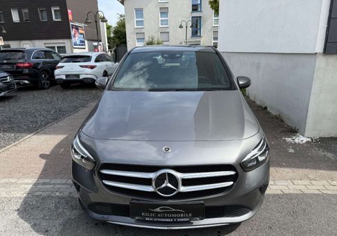 Mercedes-Benz B 220, 2020