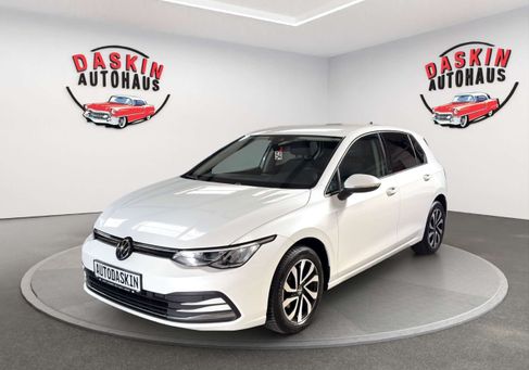 Volkswagen Golf, 2022 3