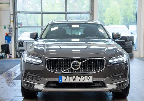 Volvo V90 Cross Country, 2021