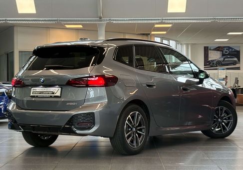 BMW 220, 2023 2