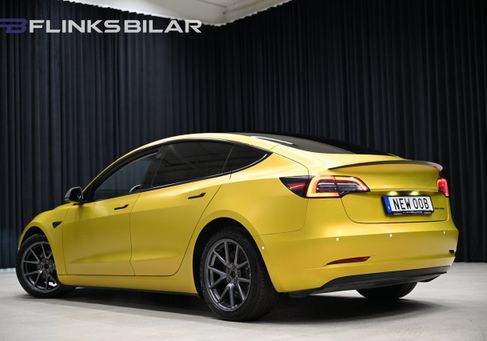 Tesla Model 3, 2021