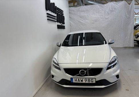 Volvo V40, 2019