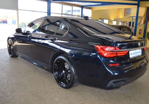 BMW 750, 2018