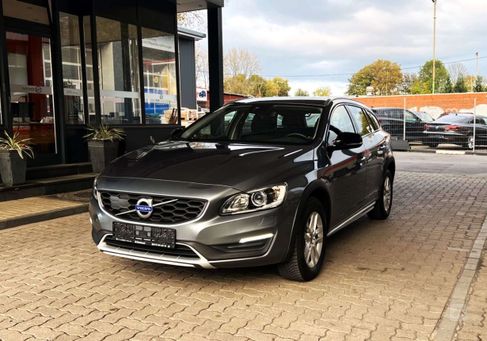 Volvo V60 Cross Country, 2018