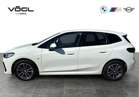 BMW 218, 2023 2