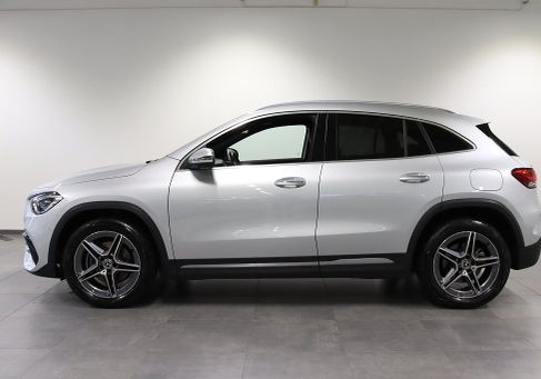 Mercedes-Benz GLA 250, 2023