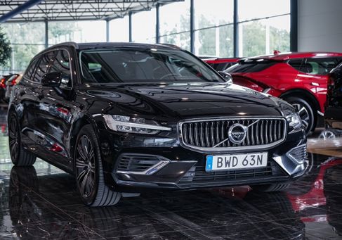 Volvo V60, 2022