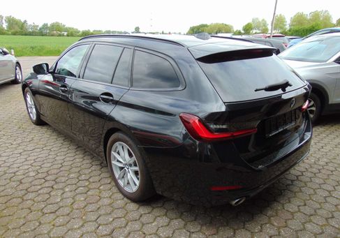 BMW 318, 2023