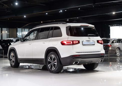 Mercedes-Benz GLB 200, 2021