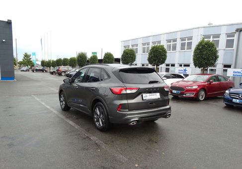 Ford Kuga, 2022