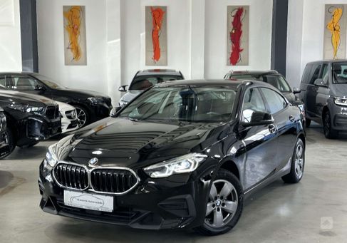 BMW 216, 2022