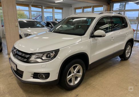 Volkswagen Tiguan, 2015