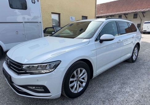 Volkswagen Passat Variant, 2023 2