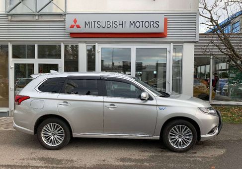 Mitsubishi Outlander, 2019
