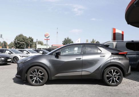 Toyota C-HR, 2024