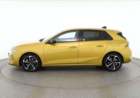 Opel Astra, 2022