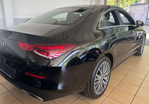 Mercedes-Benz CLA 200, 2022