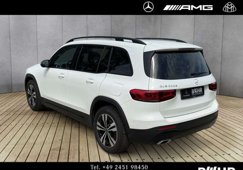 Mercedes-Benz GLB 200, 2021