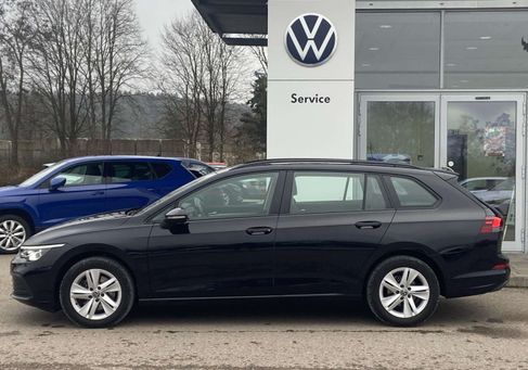 Volkswagen Golf, 2022