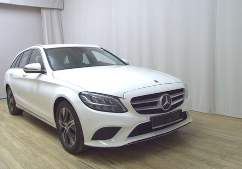 Mercedes-Benz C 220, 2021 3