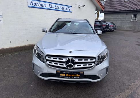 Mercedes-Benz GLA 180, 2019