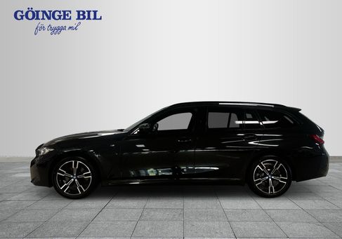 BMW 330, 2024