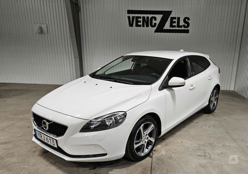 Volvo V40, 2018