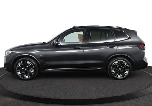 BMW iX, 2022