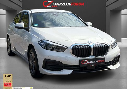 BMW 118, 2021