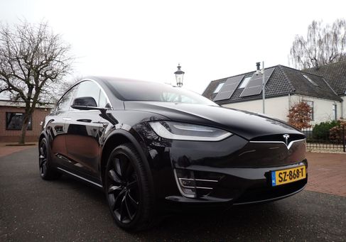 Tesla Model X, 2018