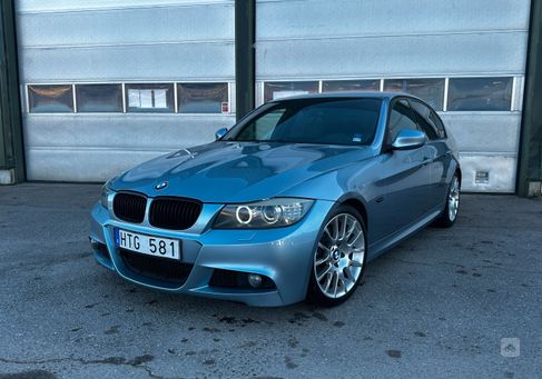 BMW 325, 2009