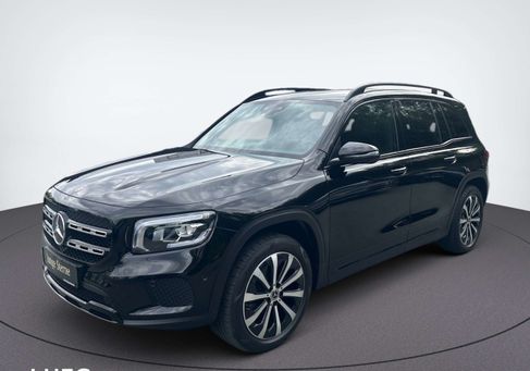 Mercedes-Benz GLB 200, 2021 3