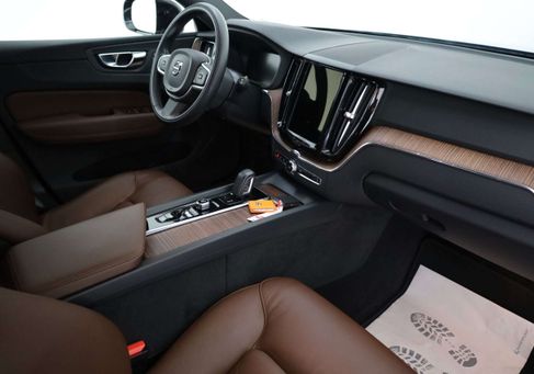 Volvo XC60, 2021