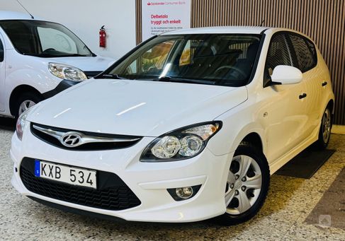 Hyundai i30, 2011