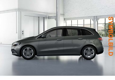 Mercedes-Benz B 200, 2025