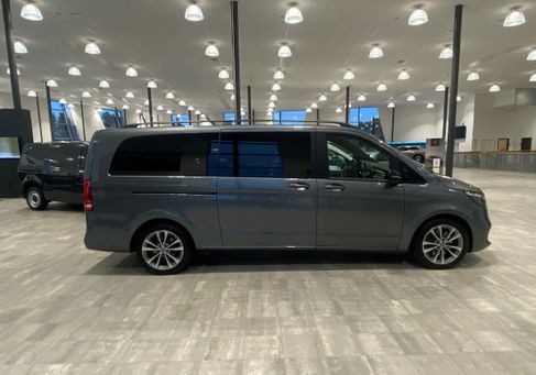 Mercedes-Benz V 220, 2024