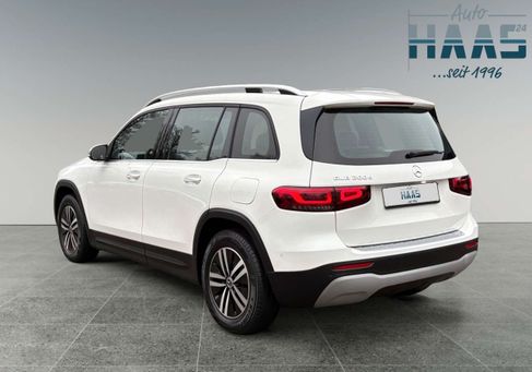 Mercedes-Benz GLB 200, 2022