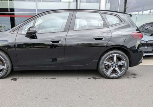 BMW 216, 2023
