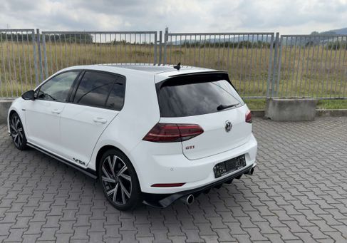 Volkswagen Golf, 2020 3