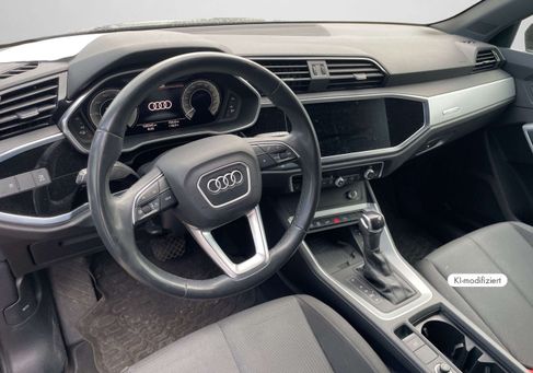 Audi Q3, 2022 3