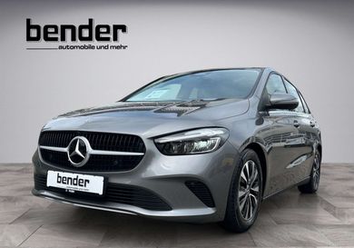 Mercedes-Benz B 180, 2023