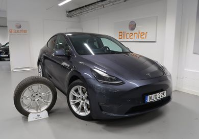 Tesla Model Y, 2022