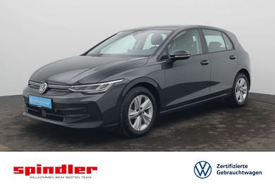 Volkswagen Golf, 2024
