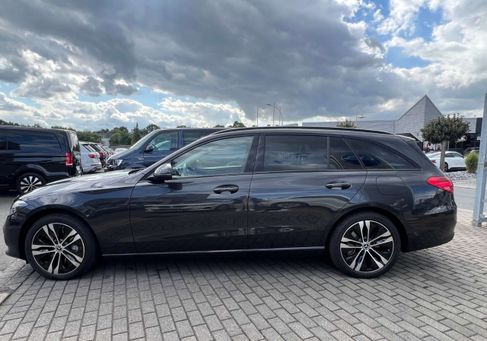 Mercedes-Benz C 300, 2023