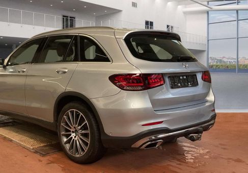 Mercedes-Benz GLC 300, 2021