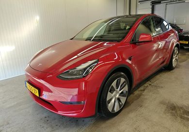 Tesla Model Y, 2021