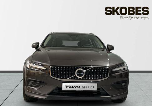 Volvo V60 Cross Country, 2023